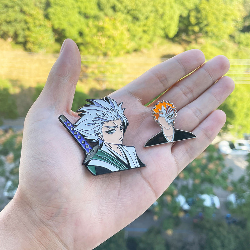 2pcs Bleach Kurosaki Ichigo Cosplay Badge Brooch Pin Collection Badge for Backpack Clothes